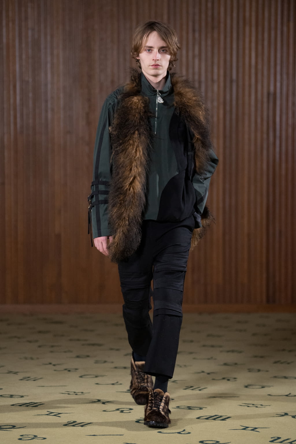 Fashion Week Paris Fall/Winter 2022 look 41 from the Namacheko collection 男装