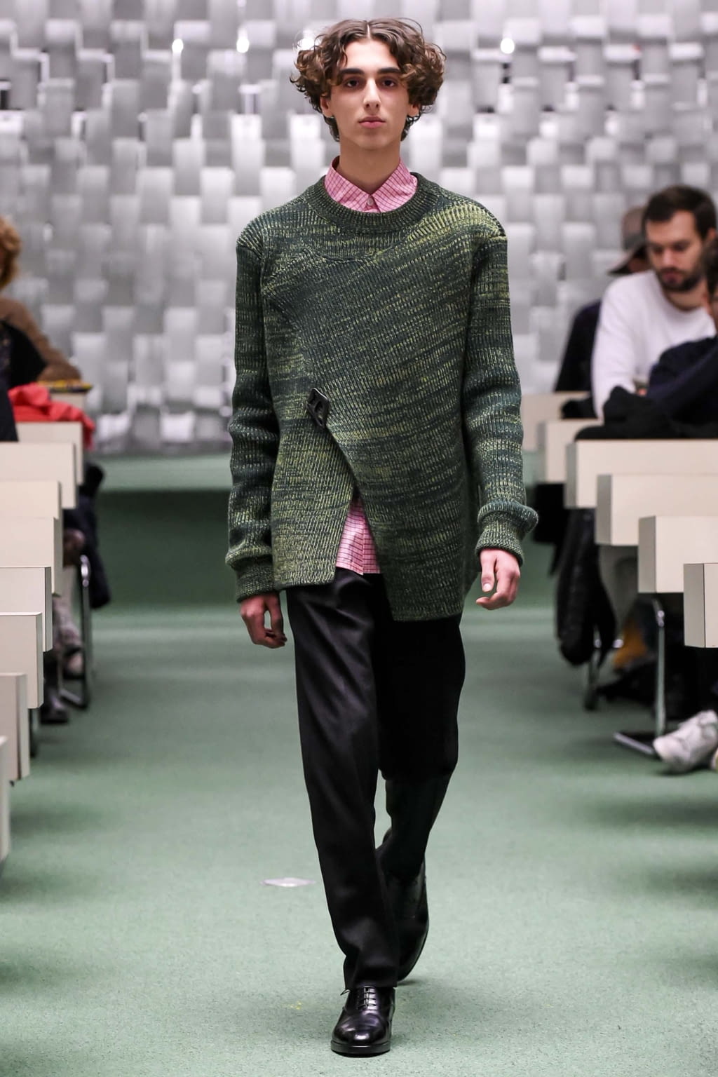 Fashion Week Paris Fall/Winter 2018 look 10 from the Namacheko collection menswear