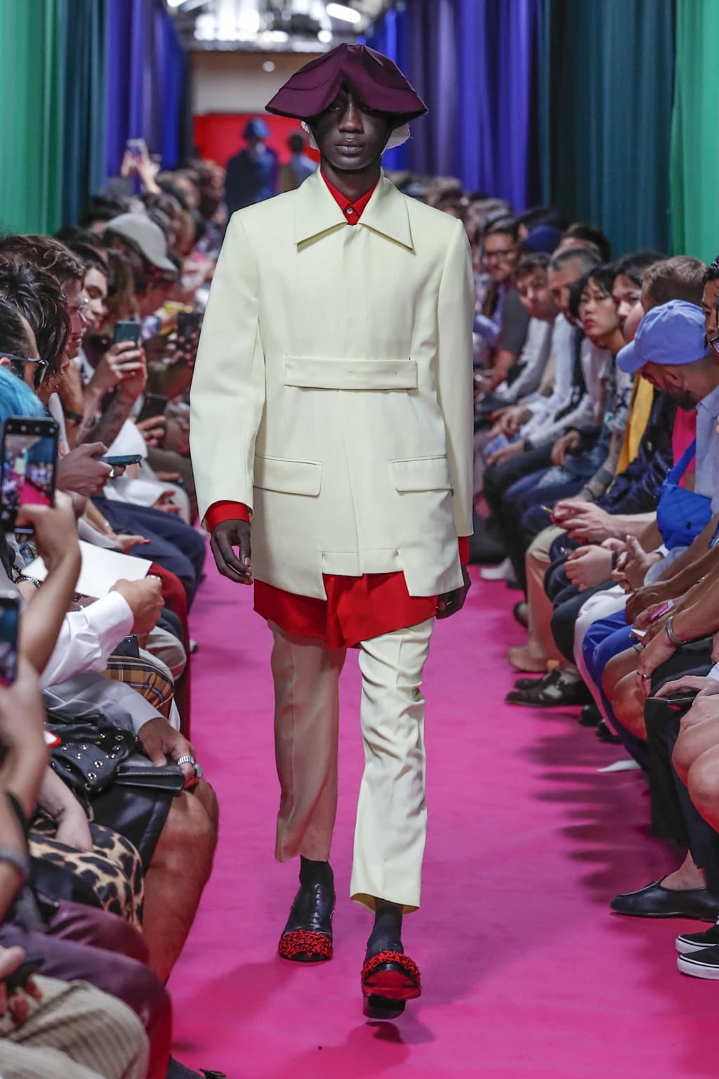 Fashion Week Paris Spring/Summer 2020 look 15 from the Namacheko collection menswear