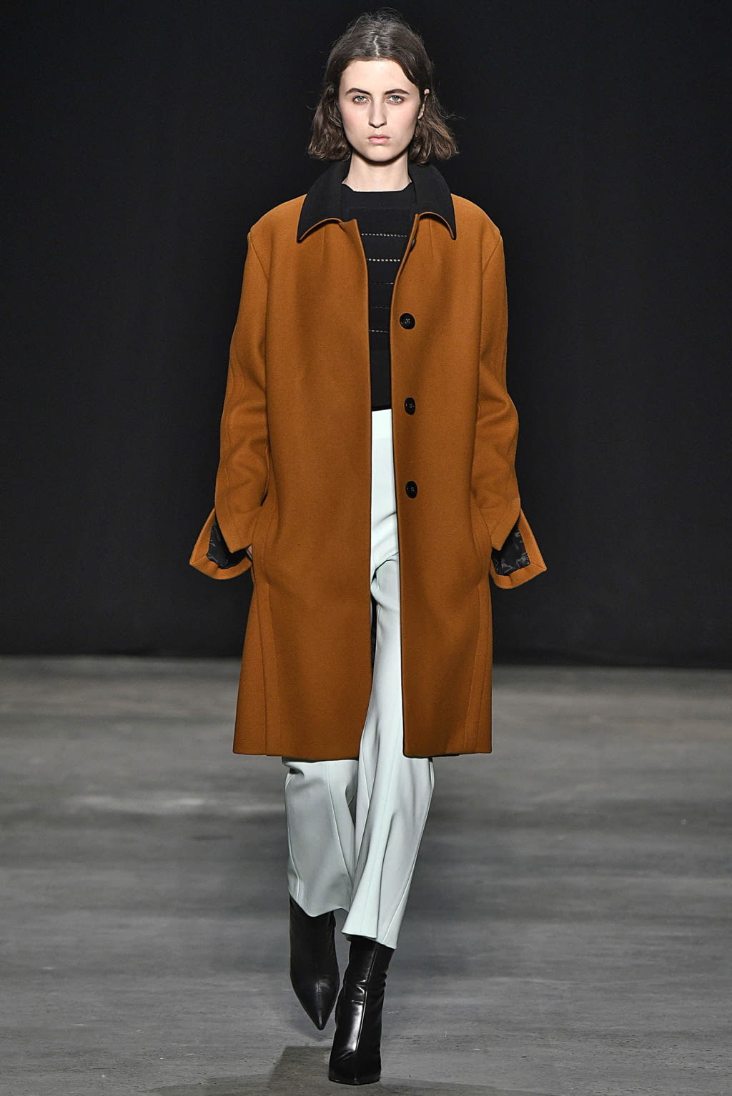 Fashion Week New York Fall/Winter 2017 look 12 from the Narciso Rodriguez collection womenswear