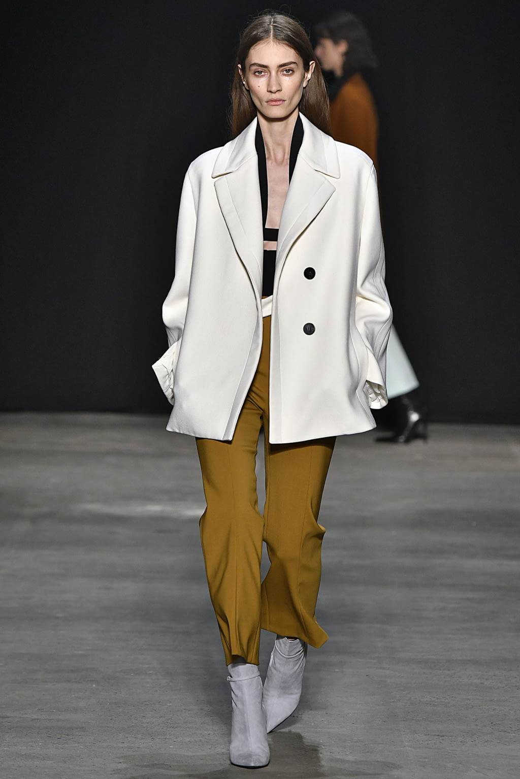 Fashion Week New York Fall/Winter 2017 look 17 from the Narciso Rodriguez collection womenswear
