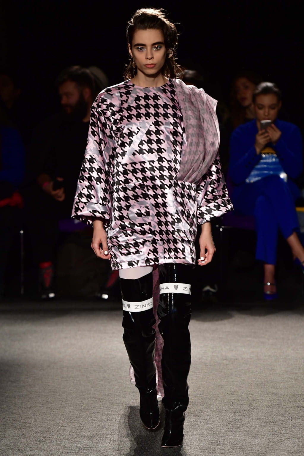 Fashion Week London Fall/Winter 2018 look 5 de la collection Natasha Zinko womenswear