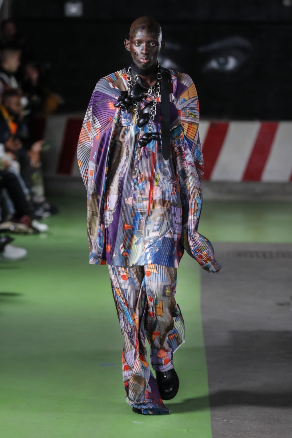 Fashion Week Paris Fall/Winter 2020 look 15 from the Natasha Zinko collection menswear