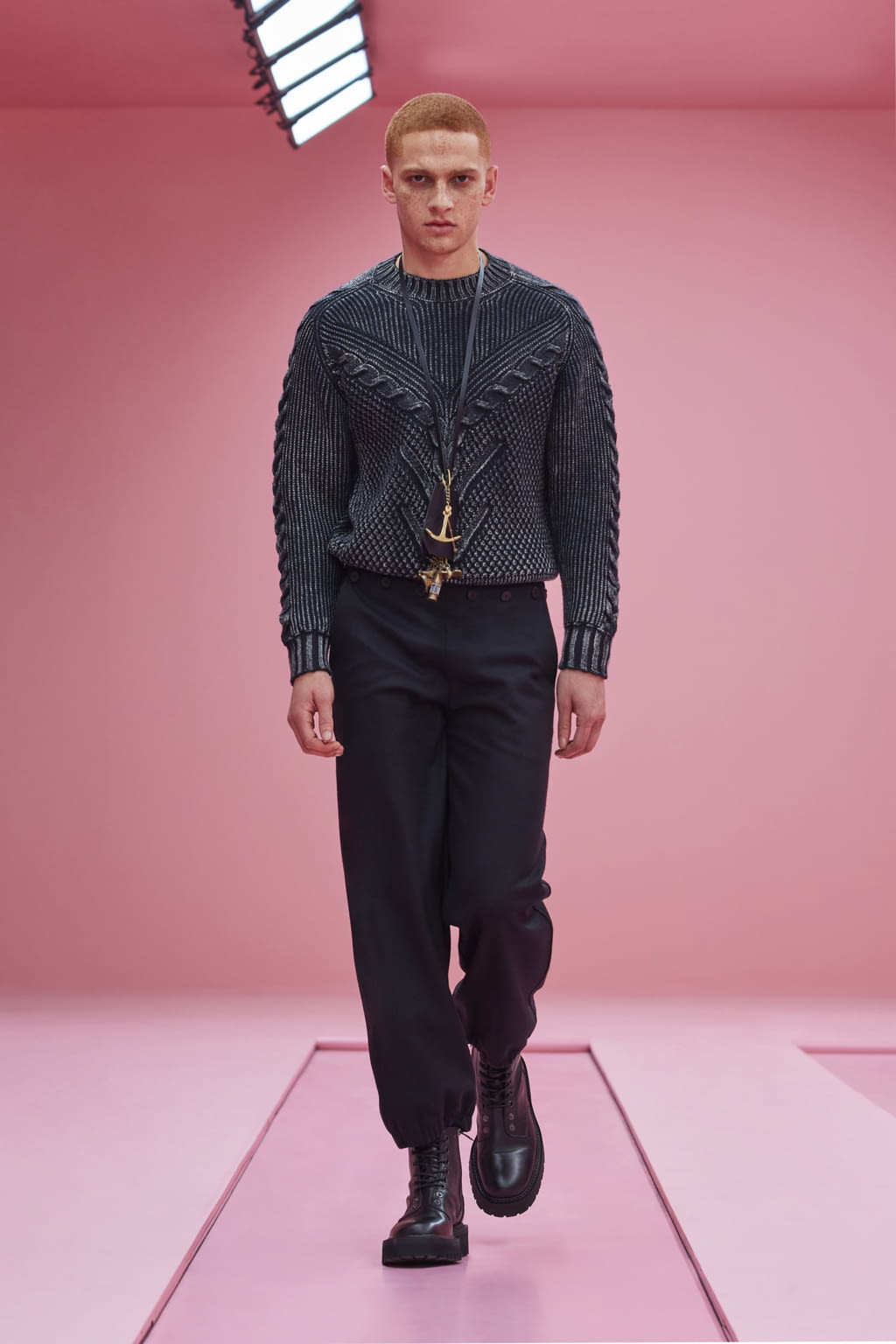 Fashion Week Milan Fall/Winter 2022 look 5 from the Neil Barrett collection menswear