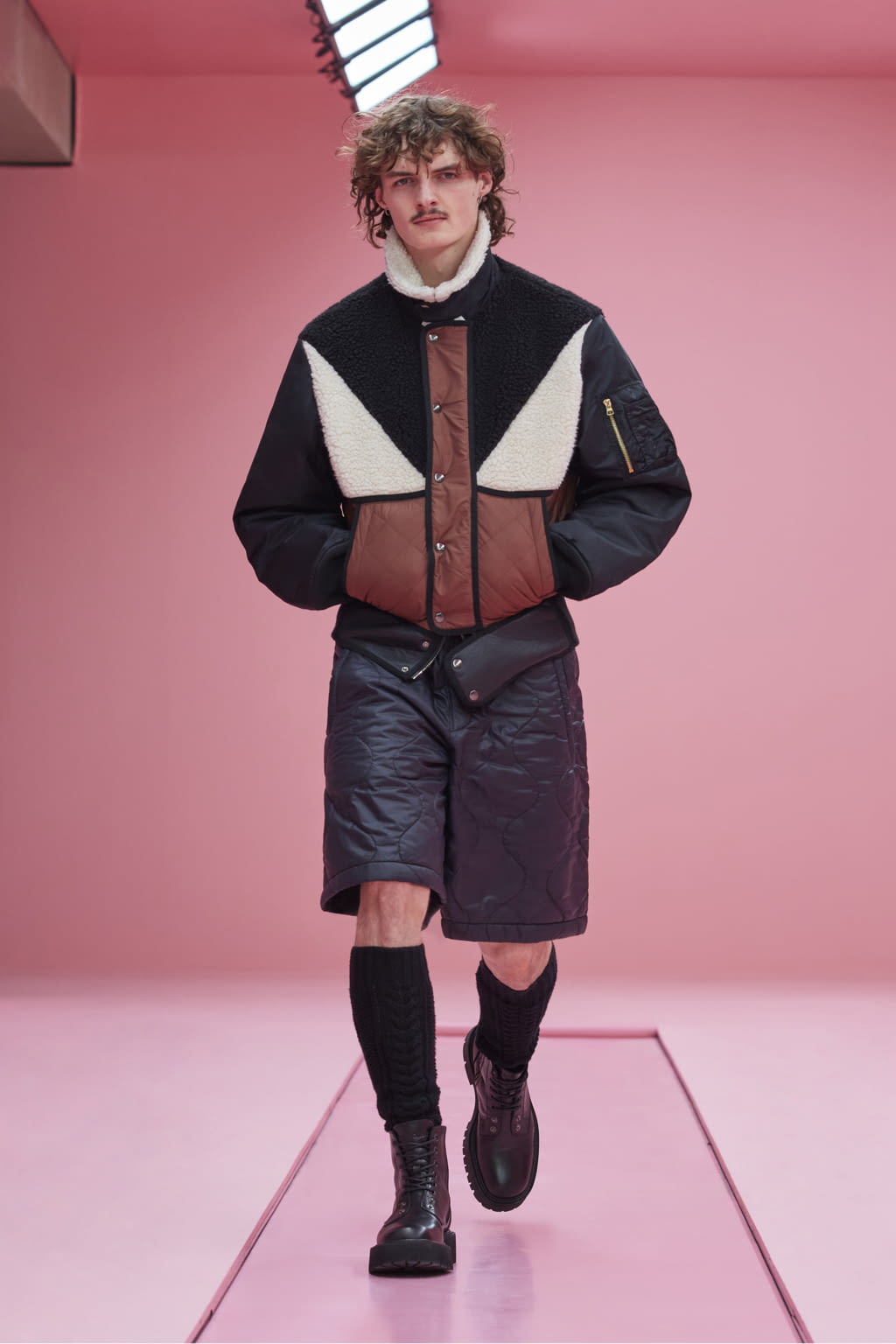 Fashion Week Milan Fall/Winter 2022 look 28 from the Neil Barrett collection 男装