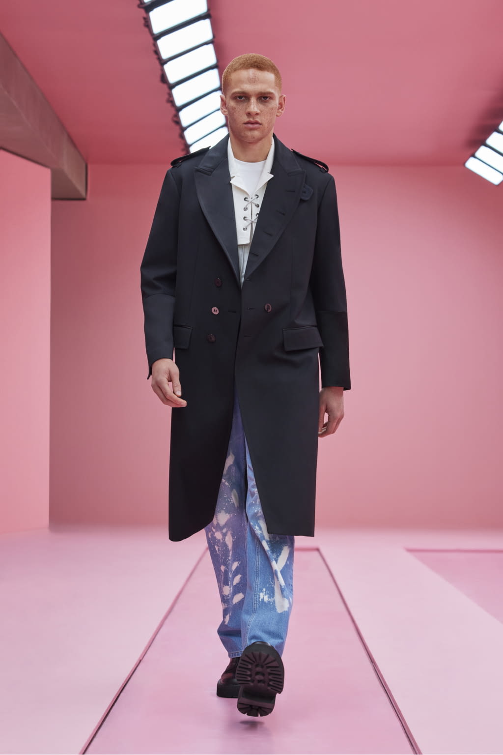 Fashion Week Milan Fall/Winter 2022 look 32 from the Neil Barrett collection menswear