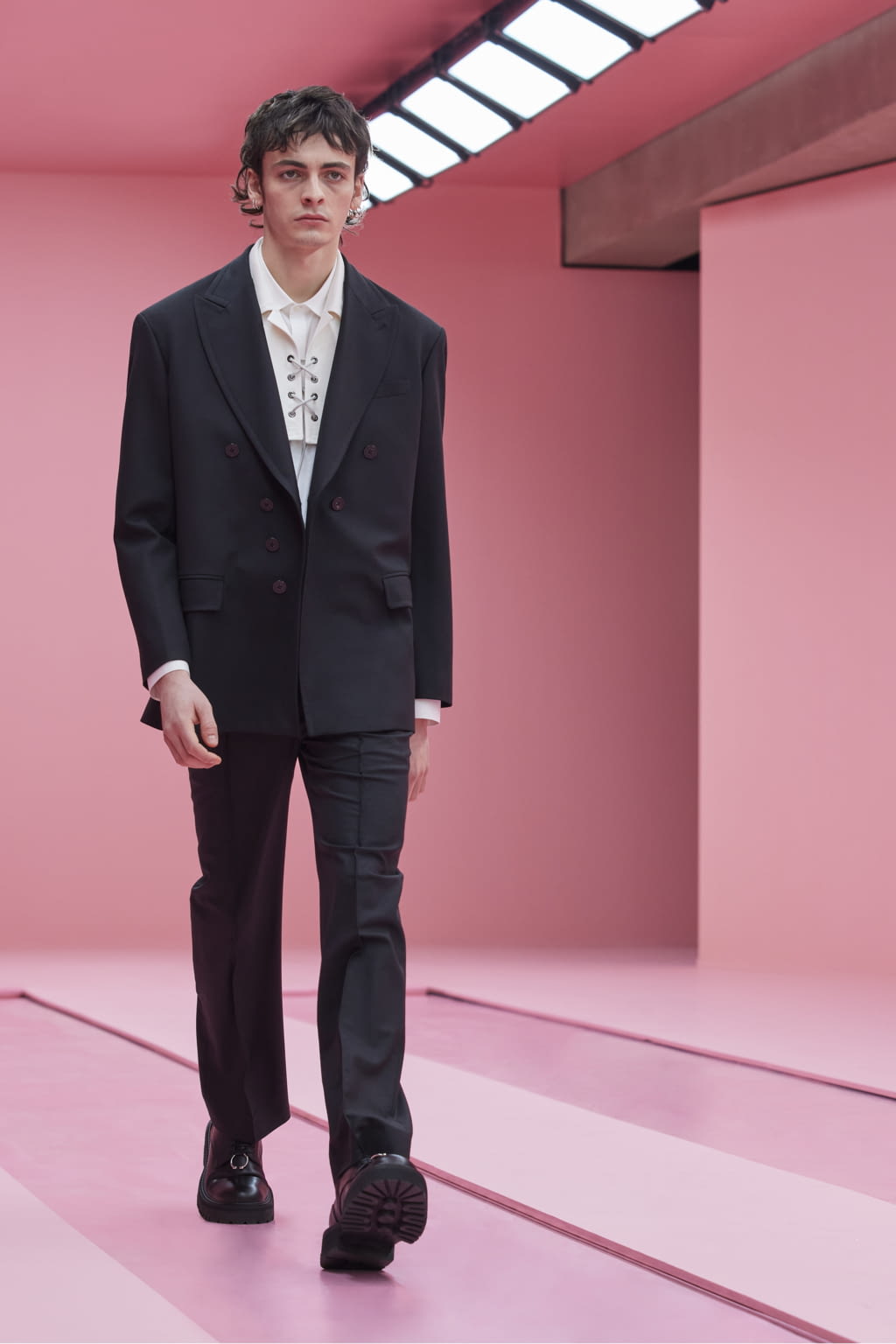 Fashion Week Milan Fall/Winter 2022 look 33 from the Neil Barrett collection menswear