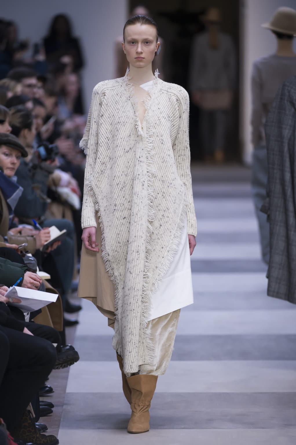 Fashion Week Paris Fall/Winter 2016 look 15 from the Nehera collection 女装