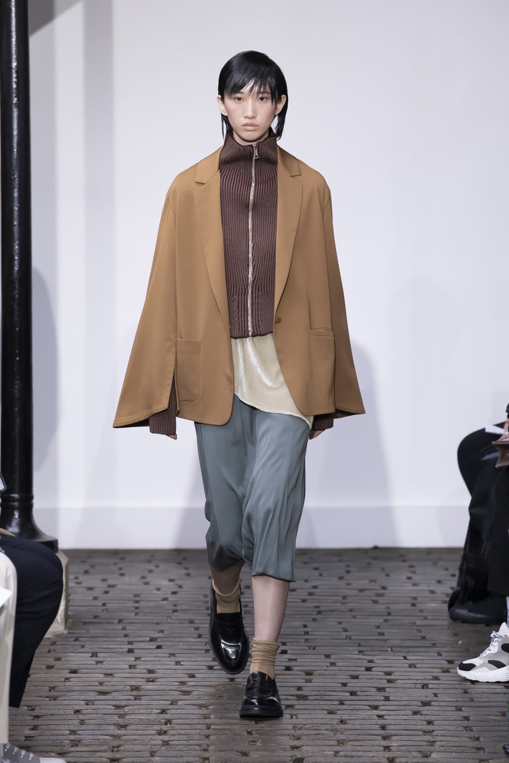Fashion Week Paris Fall/Winter 2020 look 21 from the Nehera collection 女装