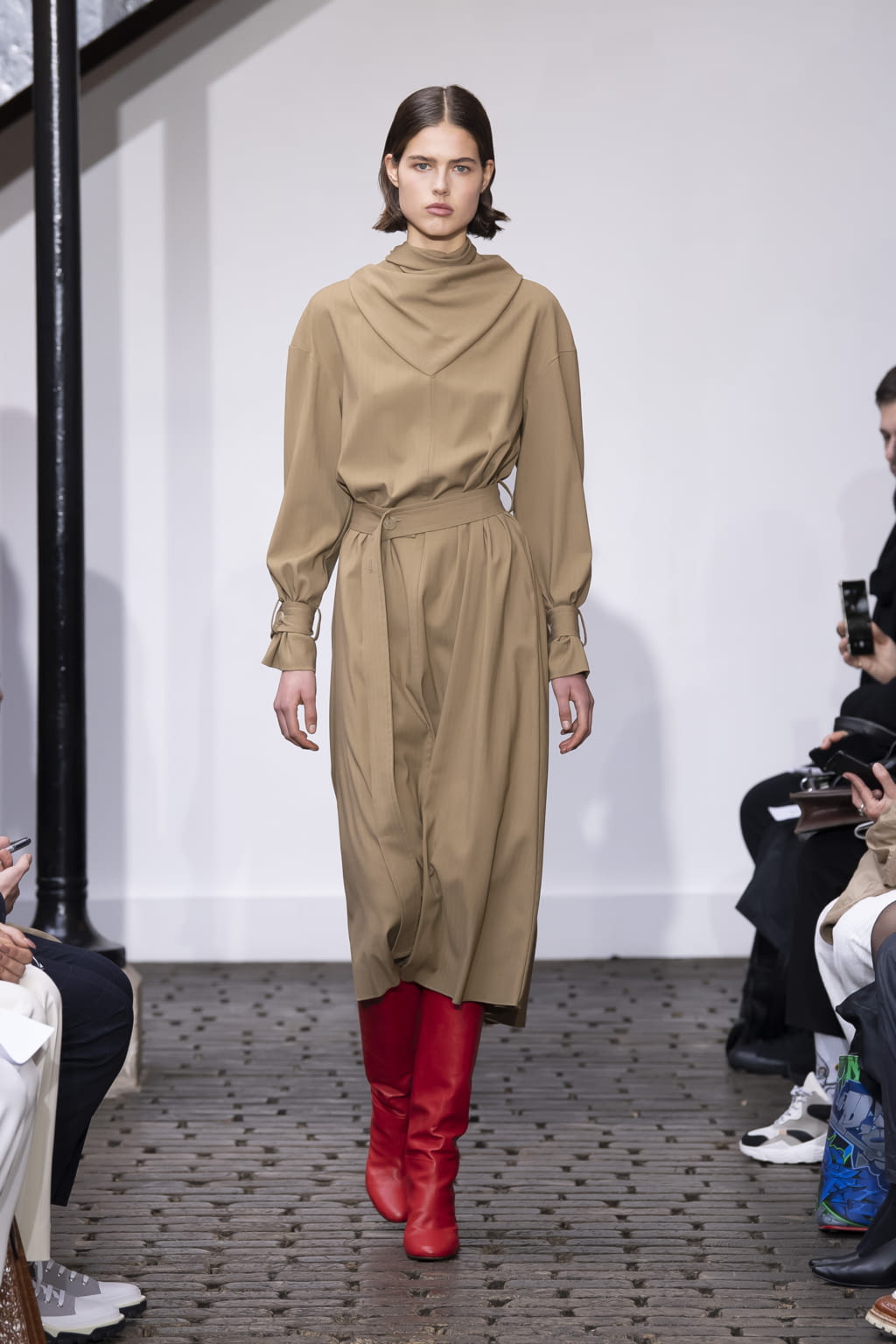 Fashion Week Paris Fall/Winter 2020 look 23 from the Nehera collection womenswear