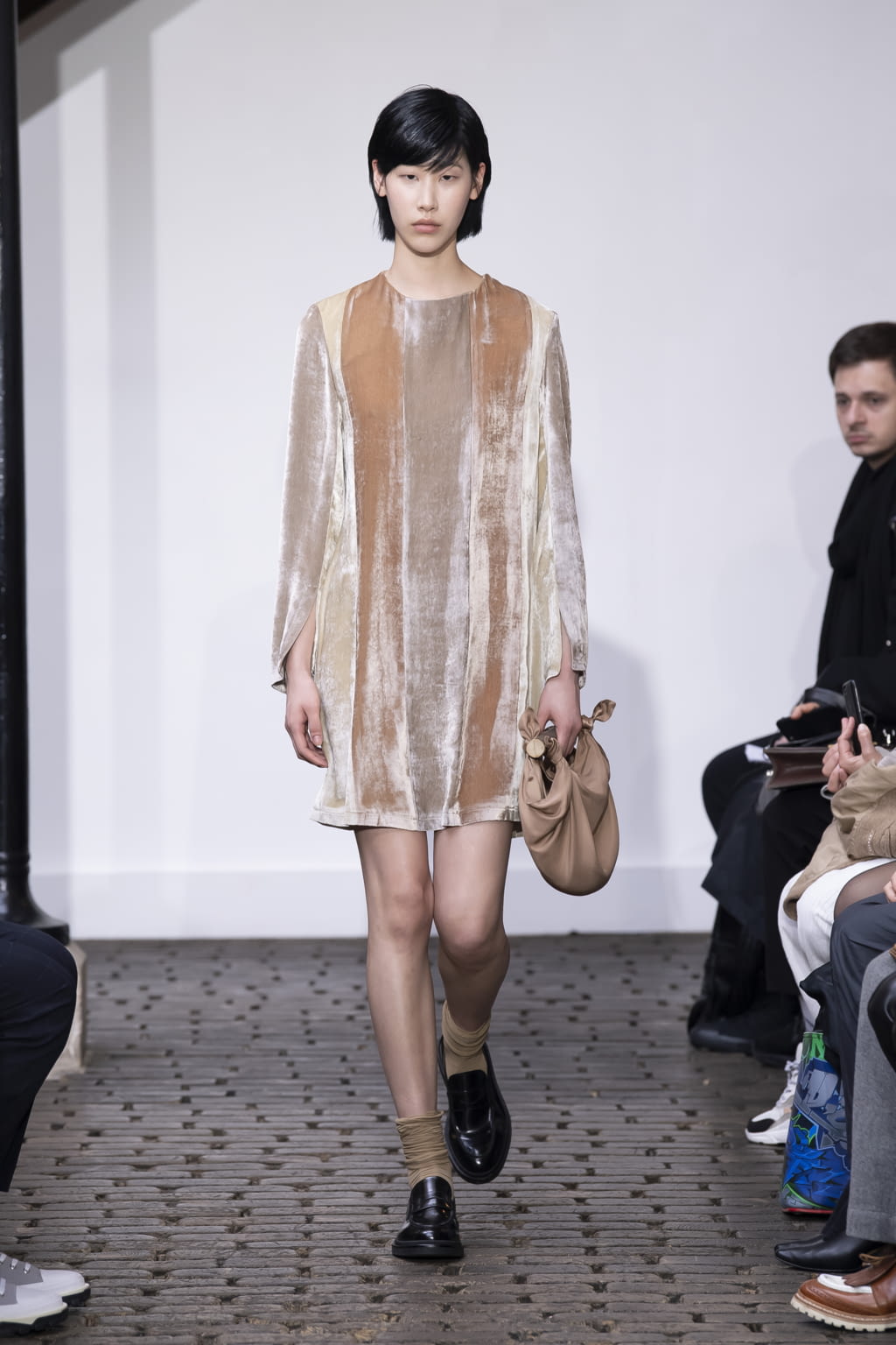Fashion Week Paris Fall/Winter 2020 look 30 de la collection Nehera womenswear