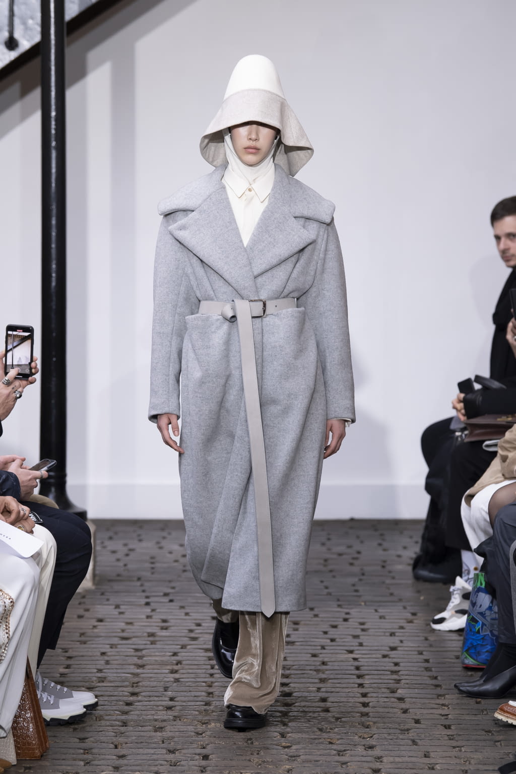 Fashion Week Paris Fall/Winter 2020 look 6 from the Nehera collection womenswear