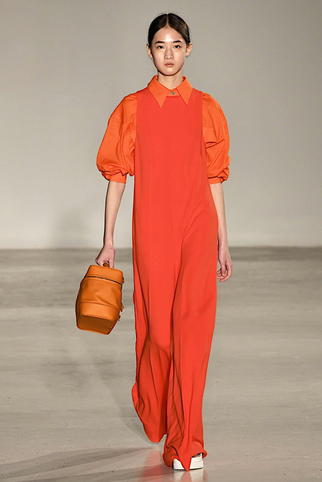 Fashion Week Paris Spring/Summer 2020 look 29 from the Nehera collection 女装