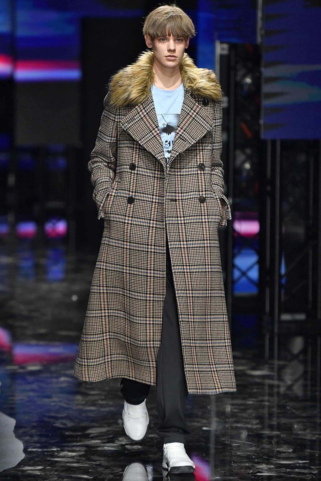 Fashion Week Milan Fall/Winter 2019 look 31 de la collection Neil Barrett menswear