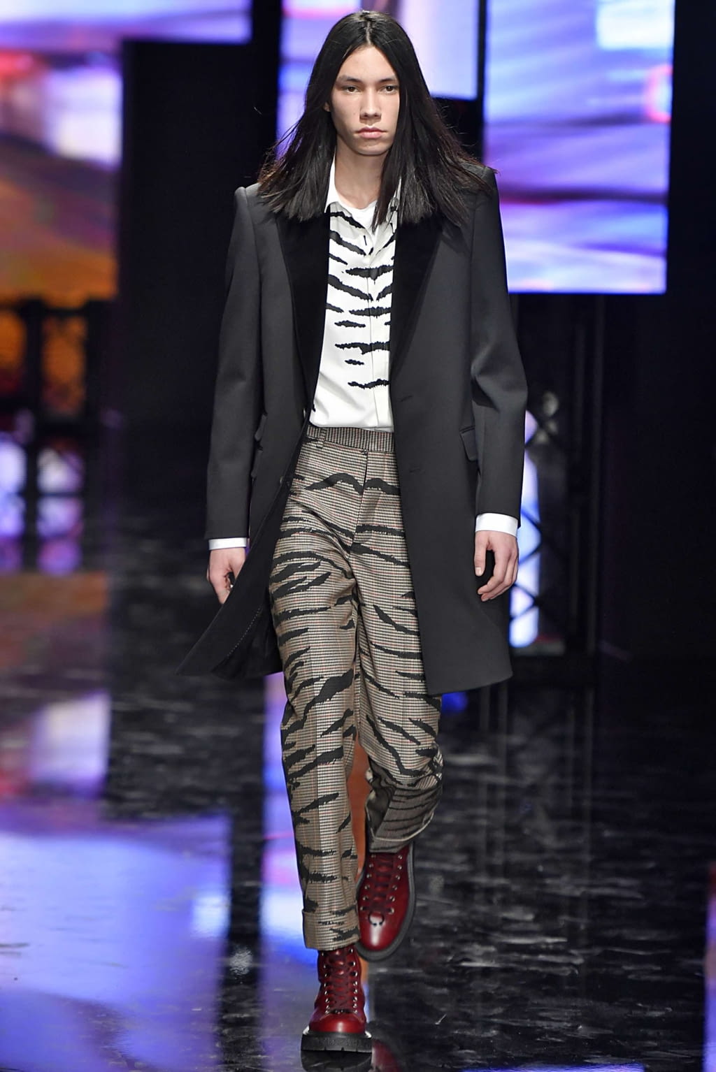 Fashion Week Milan Fall/Winter 2019 look 35 de la collection Neil Barrett menswear