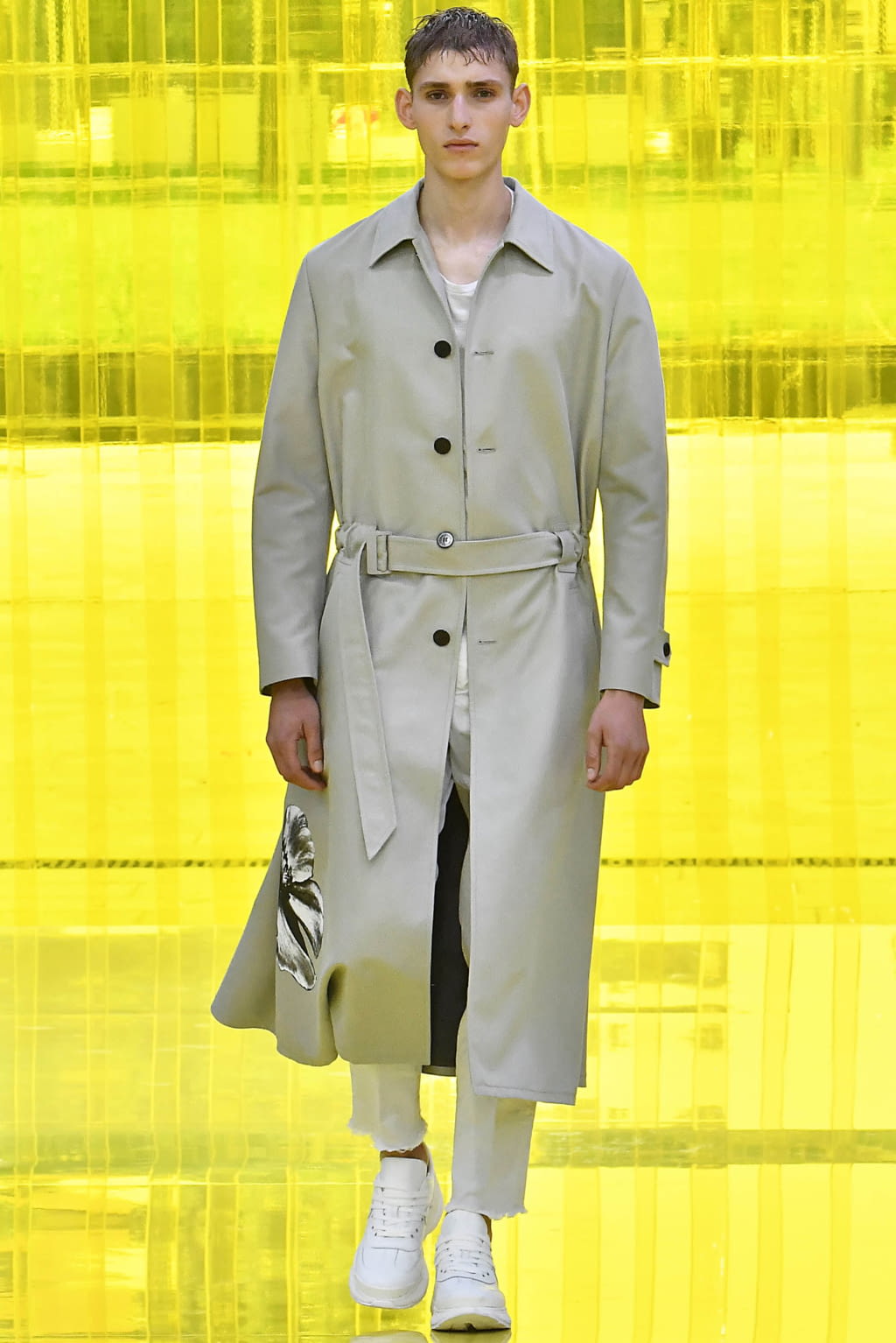 Fashion Week Milan Spring/Summer 2019 look 32 from the Neil Barrett collection menswear