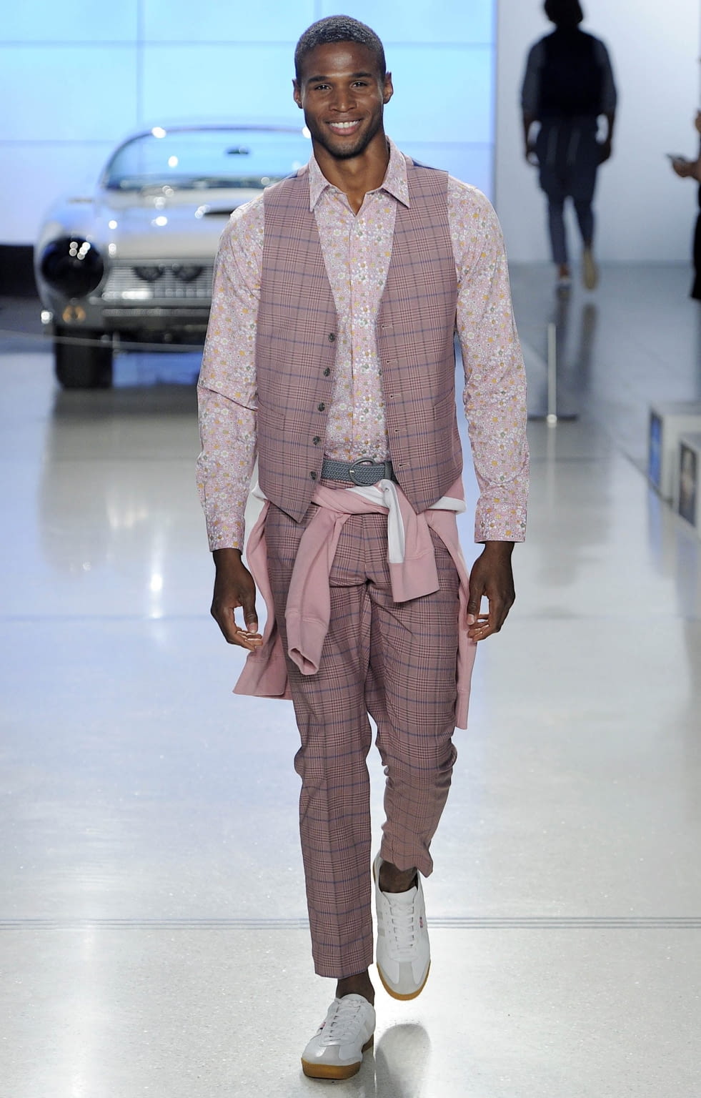 Fashion Week New York Spring/Summer 2019 look 22 from the Nick Graham collection menswear