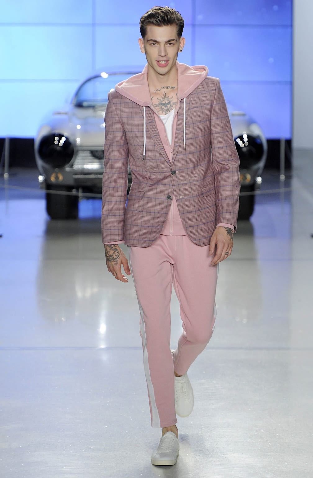 Fashion Week New York Spring/Summer 2019 look 24 from the Nick Graham collection menswear