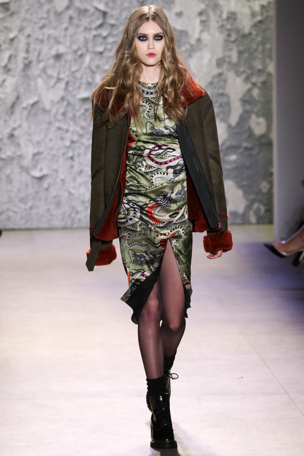 Fashion Week New York Fall/Winter 2017 look 14 from the Nicole Miller collection womenswear