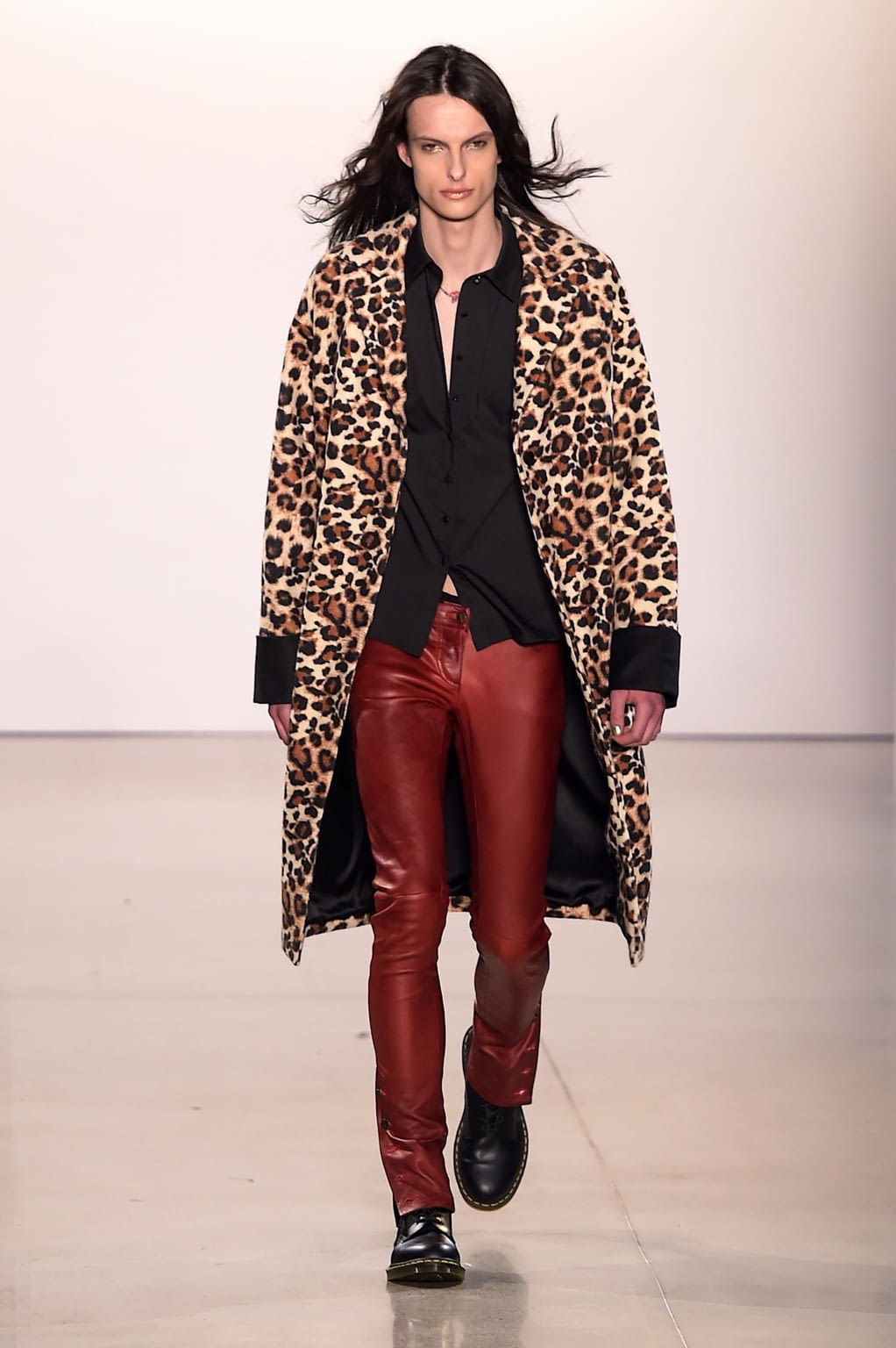 Fashion Week New York Fall/Winter 2020 look 18 from the Nicole Miller collection womenswear