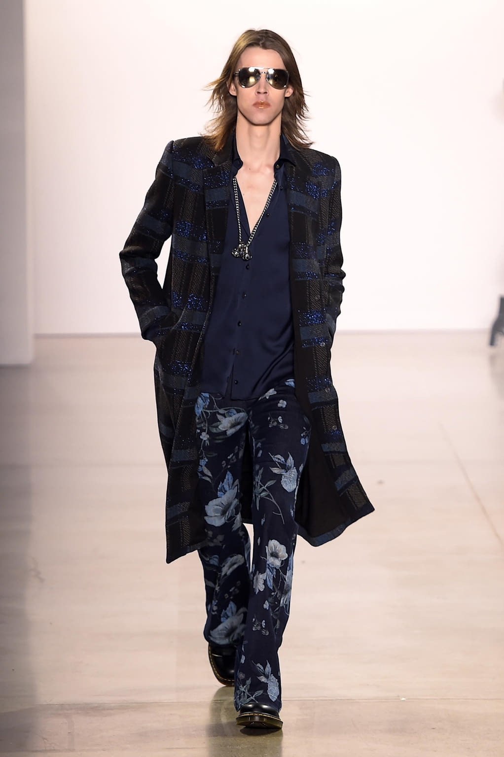 Fashion Week New York Fall/Winter 2020 look 25 from the Nicole Miller collection womenswear