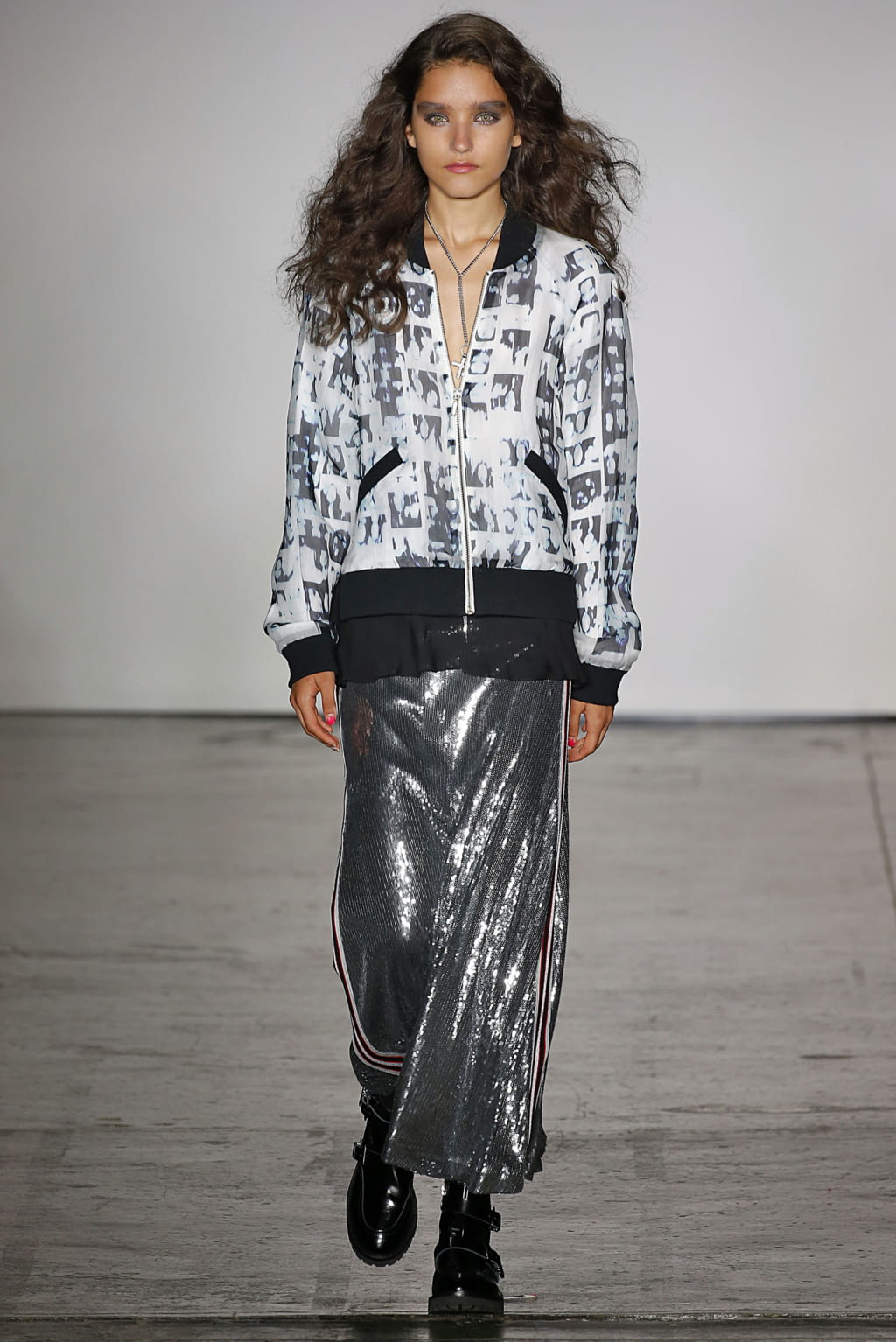 Fashion Week New York Spring/Summer 2019 look 16 from the Nicole Miller collection womenswear