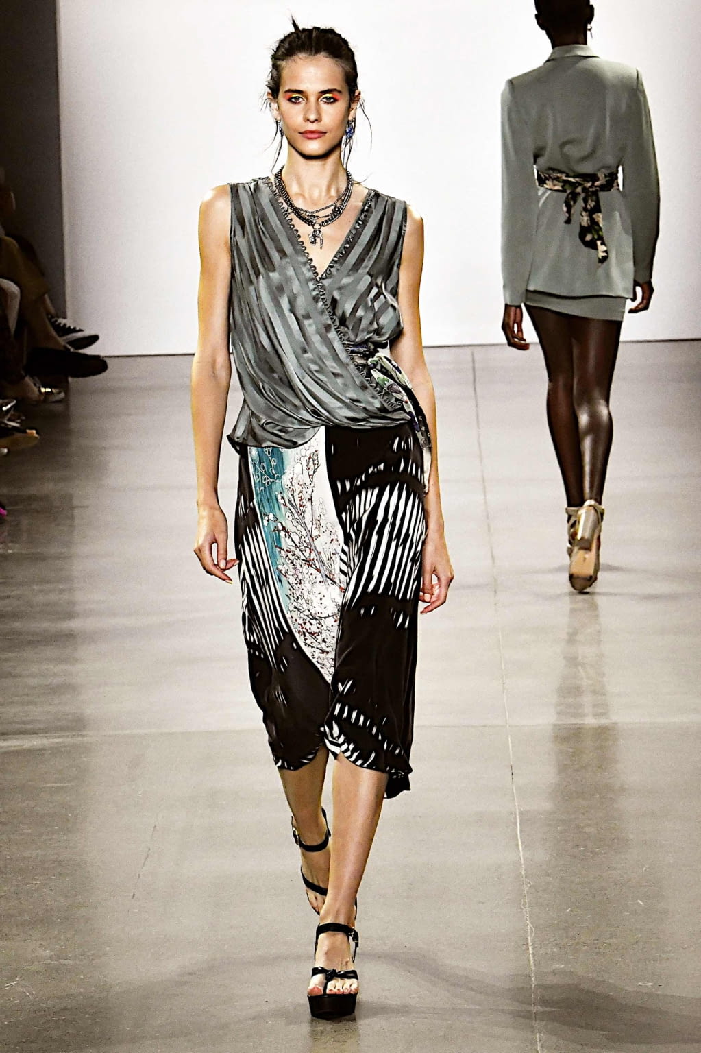 Fashion Week New York Spring/Summer 2020 look 29 de la collection Nicole Miller womenswear