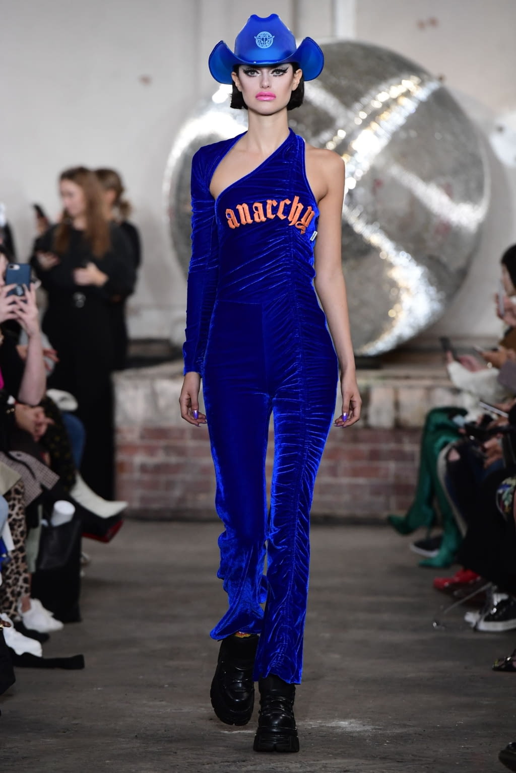 Fashion Week London Spring/Summer 2019 look 1 from the Nicopanda collection womenswear