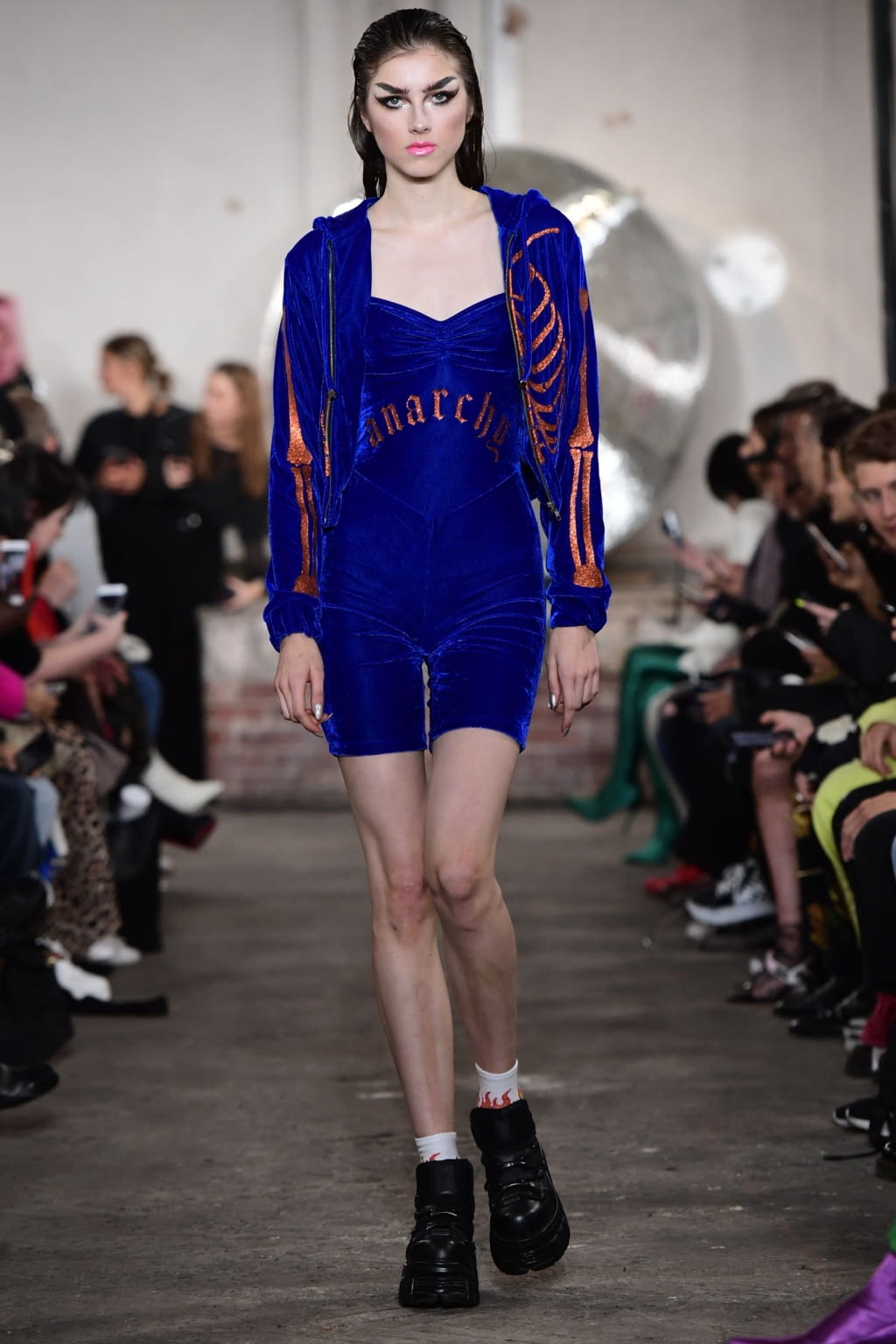Fashion Week London Spring/Summer 2019 look 3 from the Nicopanda collection 女装