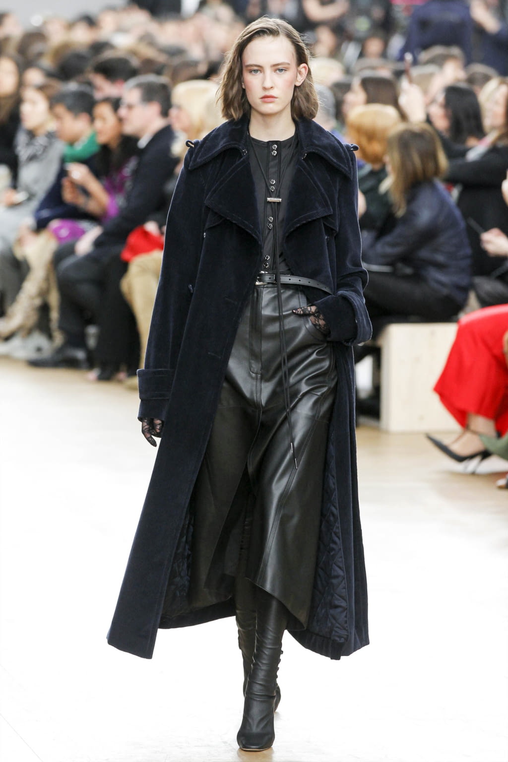 Nina Ricci F/W 17 womenswear #17 - Tagwalk: The Fashion Search Engine