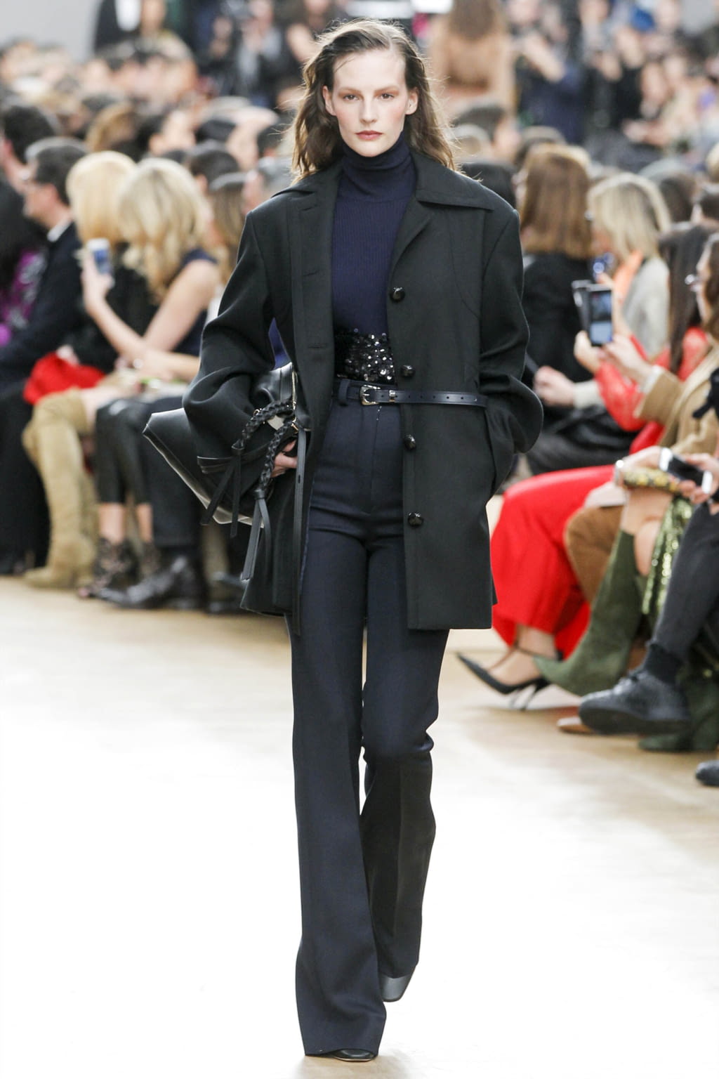 Fashion Week Paris Fall/Winter 2017 look 20 from the Nina Ricci collection 女装