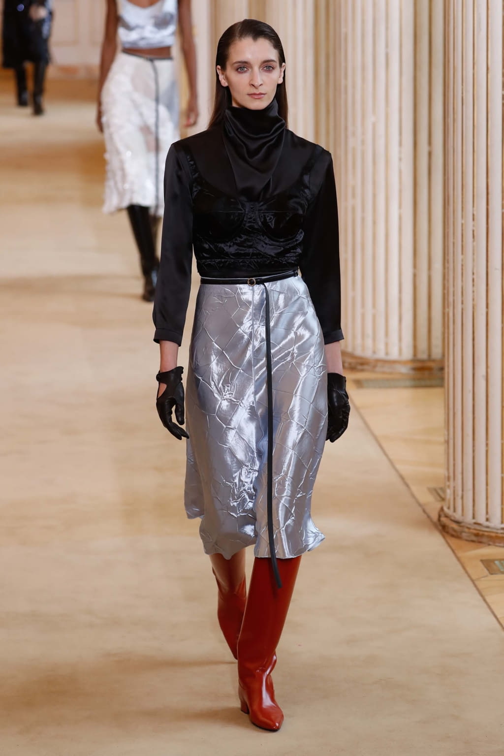 Fashion Week Paris Fall/Winter 2018 look 28 from the Nina Ricci collection 女装