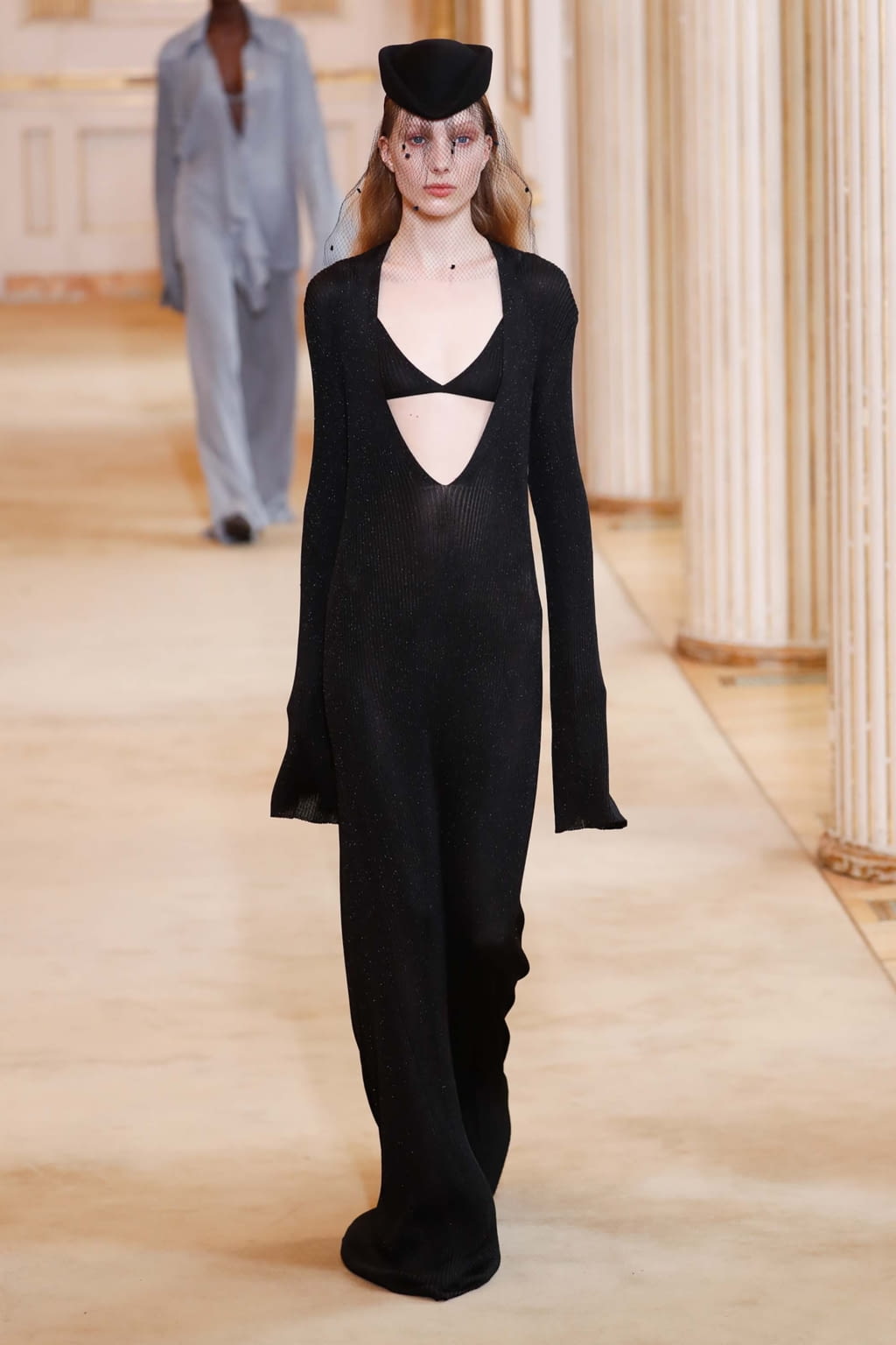 Fashion Week Paris Fall/Winter 2018 look 37 from the Nina Ricci collection 女装