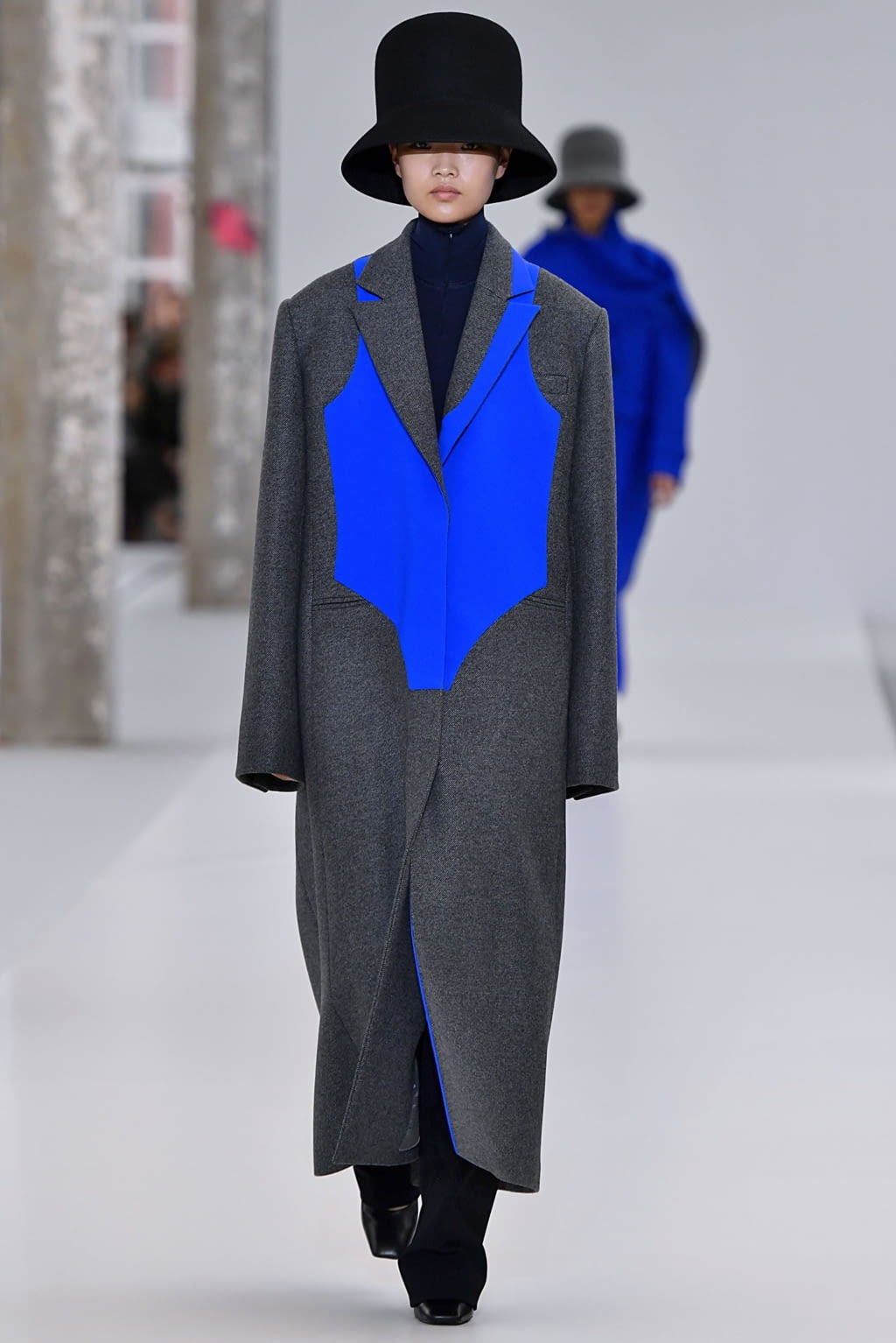 Fashion Week Paris Fall/Winter 2019 look 34 de la collection Nina Ricci womenswear