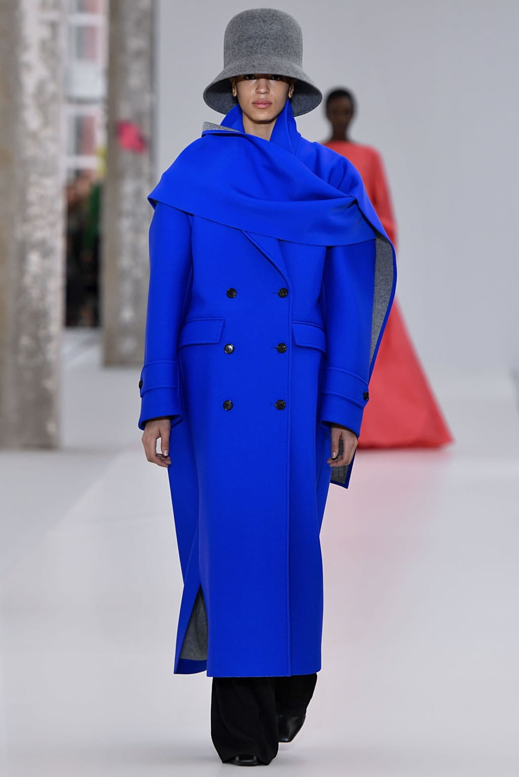 Fashion Week Paris Fall/Winter 2019 look 35 from the Nina Ricci collection womenswear