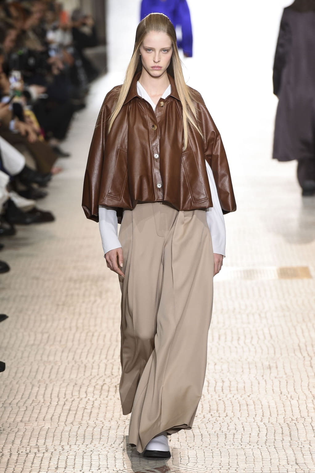 Fashion Week Paris Fall/Winter 2020 look 5 from the Nina Ricci collection womenswear