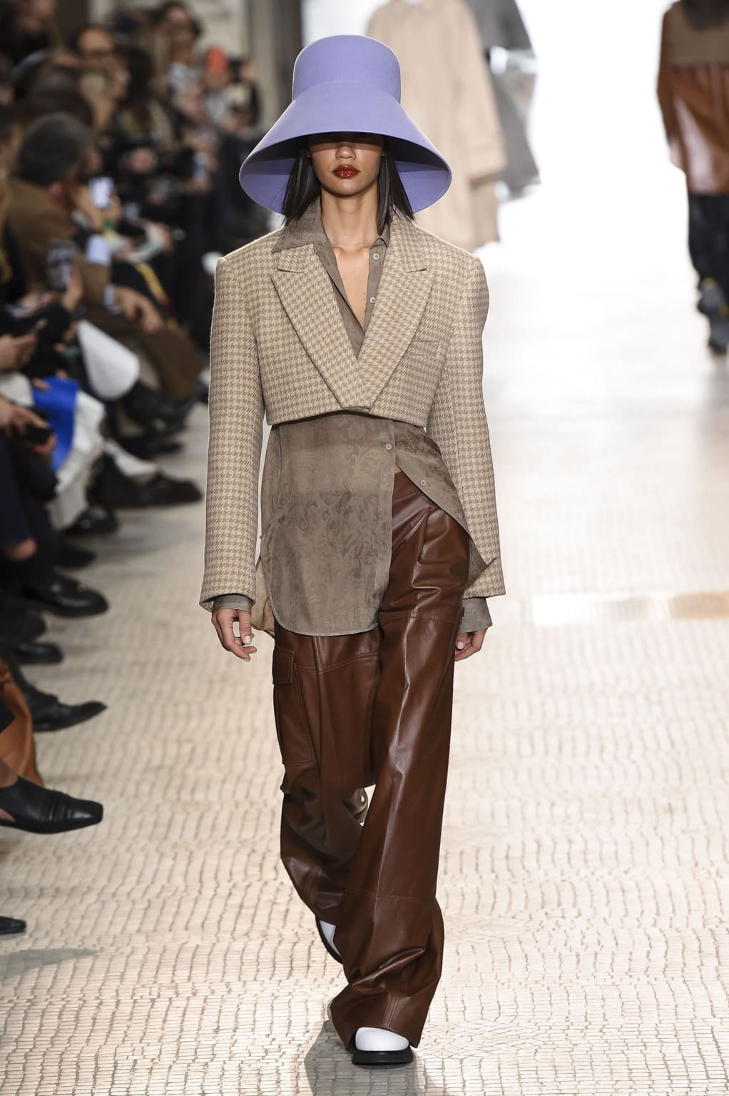 Fashion Week Paris Fall/Winter 2020 look 20 from the Nina Ricci collection womenswear
