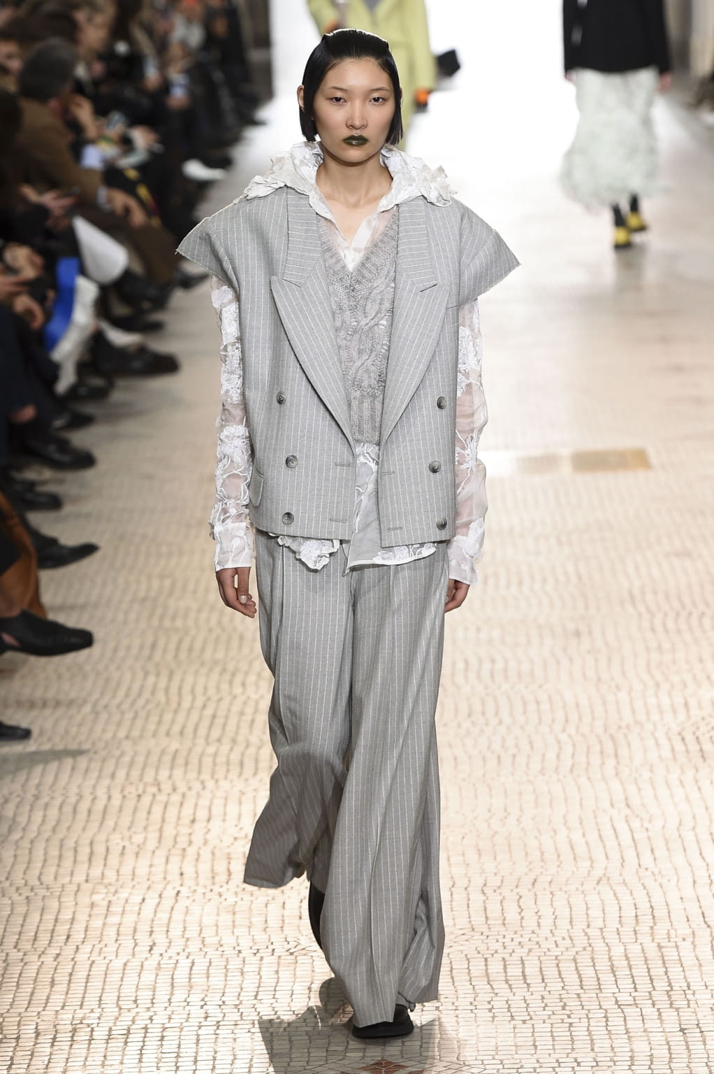 Fashion Week Paris Fall/Winter 2020 look 26 de la collection Nina Ricci womenswear