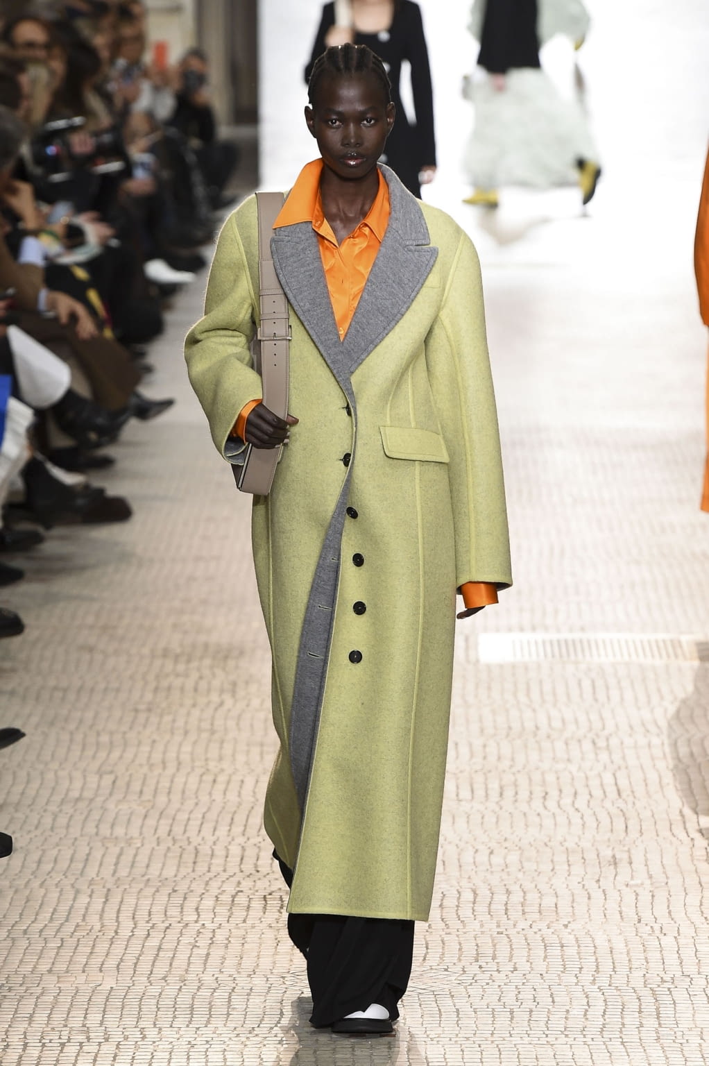 Fashion Week Paris Fall/Winter 2020 look 27 from the Nina Ricci collection 女装