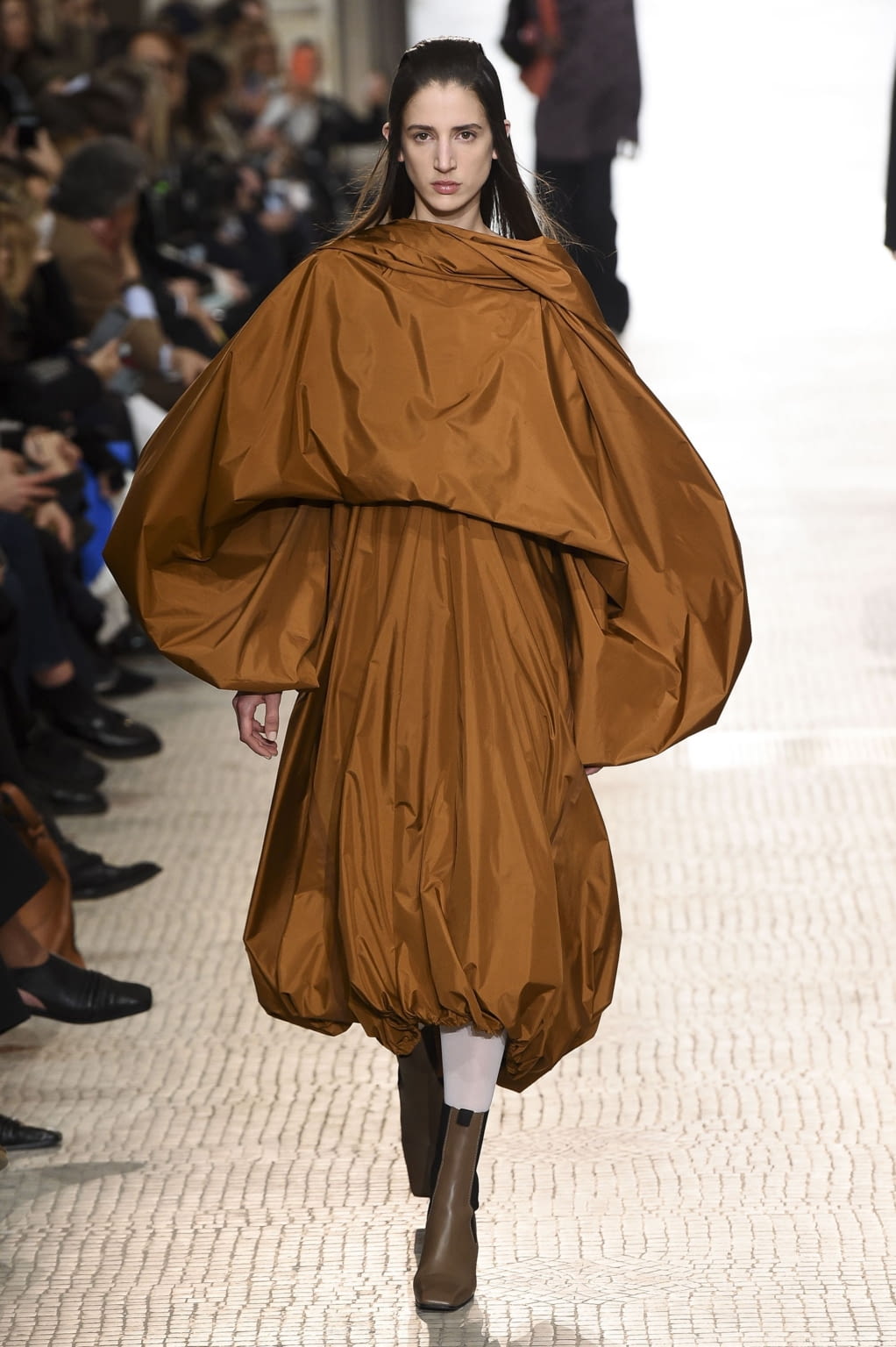 Fashion Week Paris Fall/Winter 2020 look 30 from the Nina Ricci collection womenswear