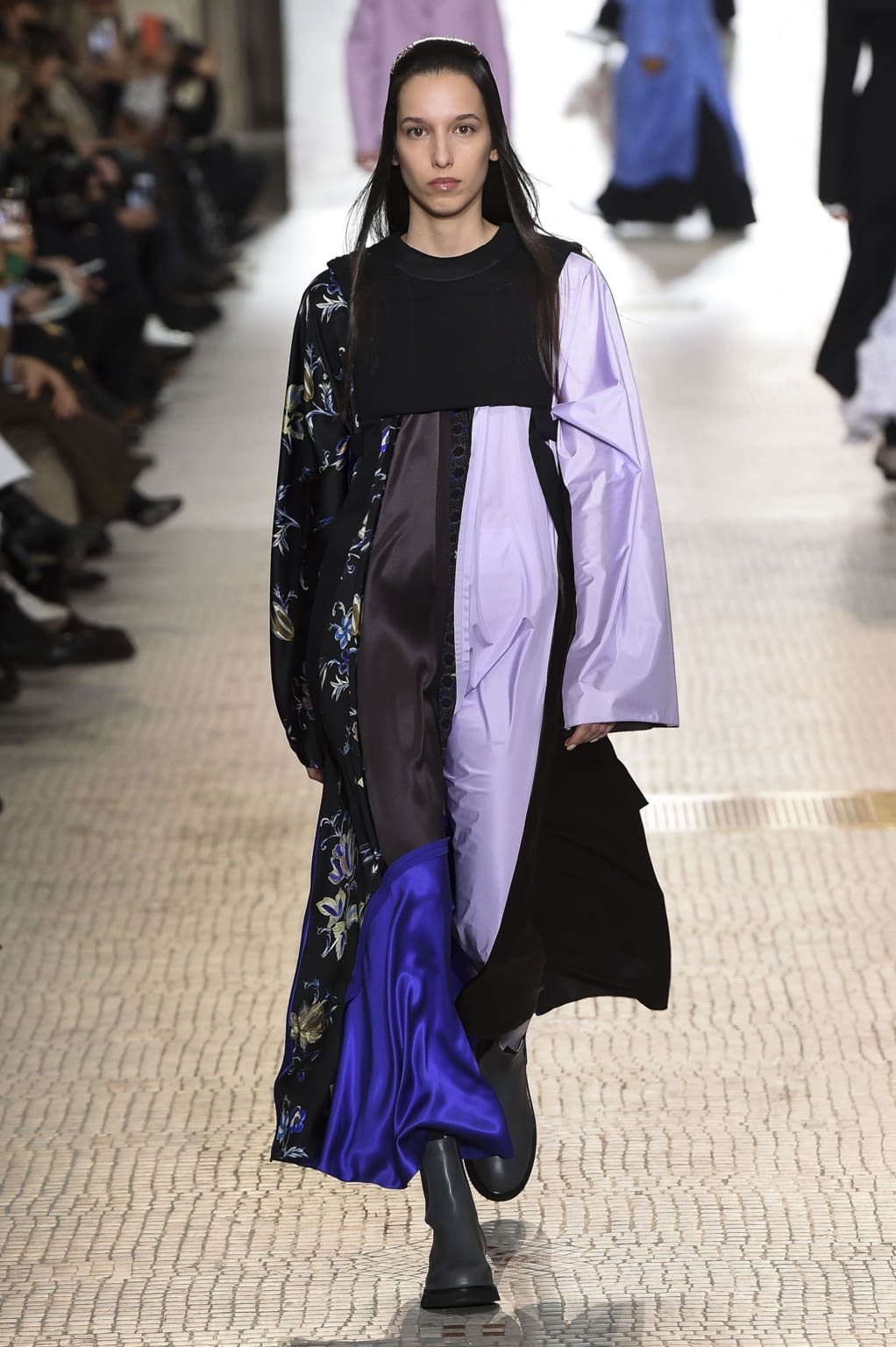 Fashion Week Paris Fall/Winter 2020 look 36 from the Nina Ricci collection womenswear