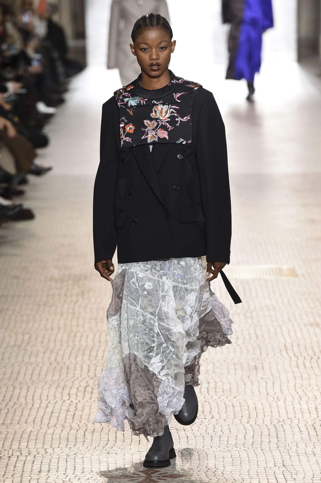 Fashion Week Paris Fall/Winter 2020 look 38 from the Nina Ricci collection 女装