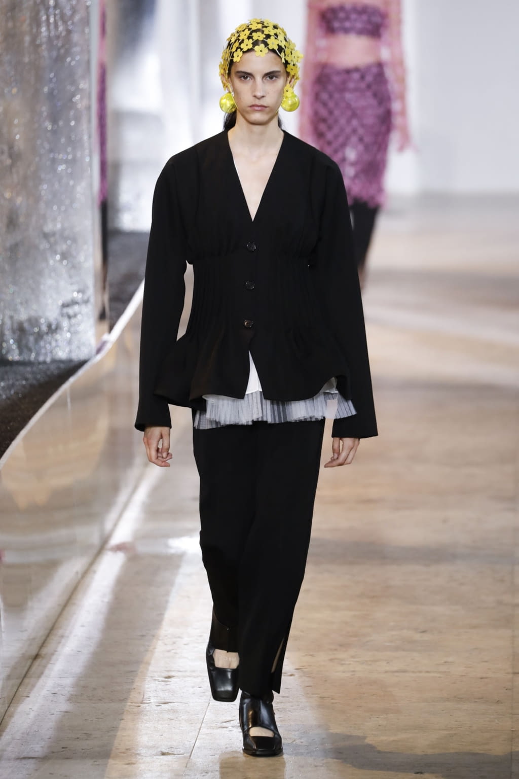 Fashion Week Paris Spring/Summer 2020 look 6 from the Nina Ricci collection womenswear