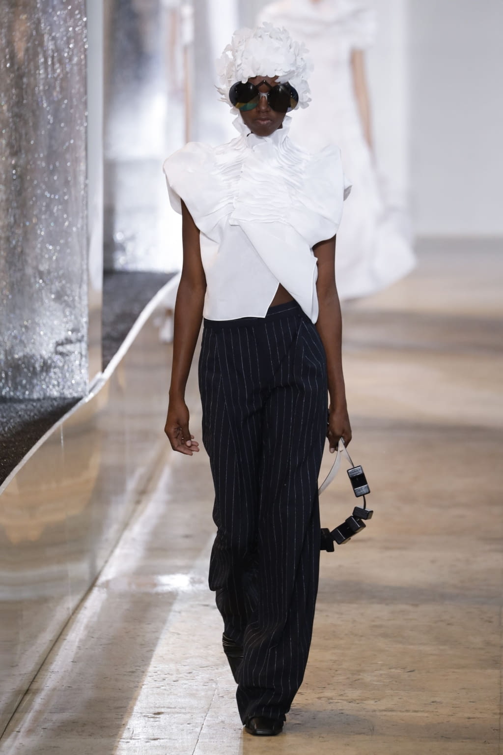 Fashion Week Paris Spring/Summer 2020 look 9 from the Nina Ricci collection womenswear