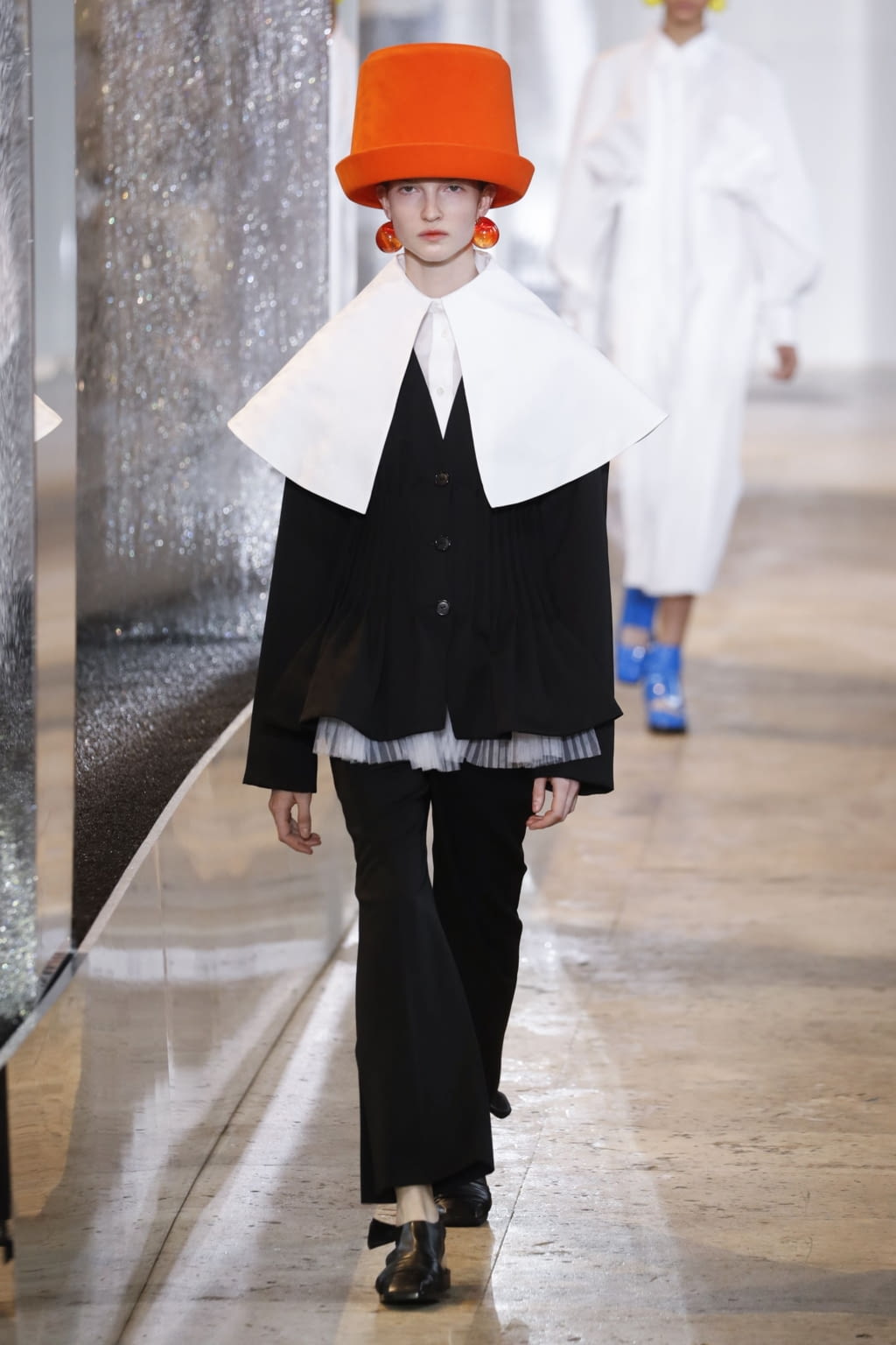 Fashion Week Paris Spring/Summer 2020 look 20 from the Nina Ricci collection womenswear
