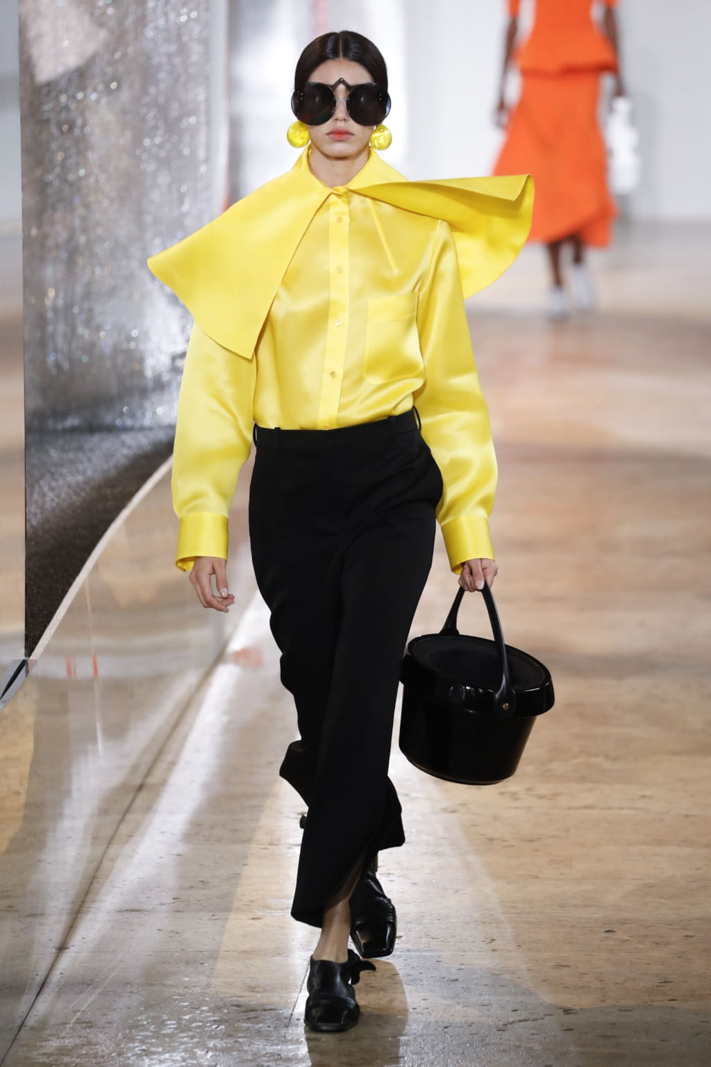 Fashion Week Paris Spring/Summer 2020 look 22 from the Nina Ricci collection womenswear