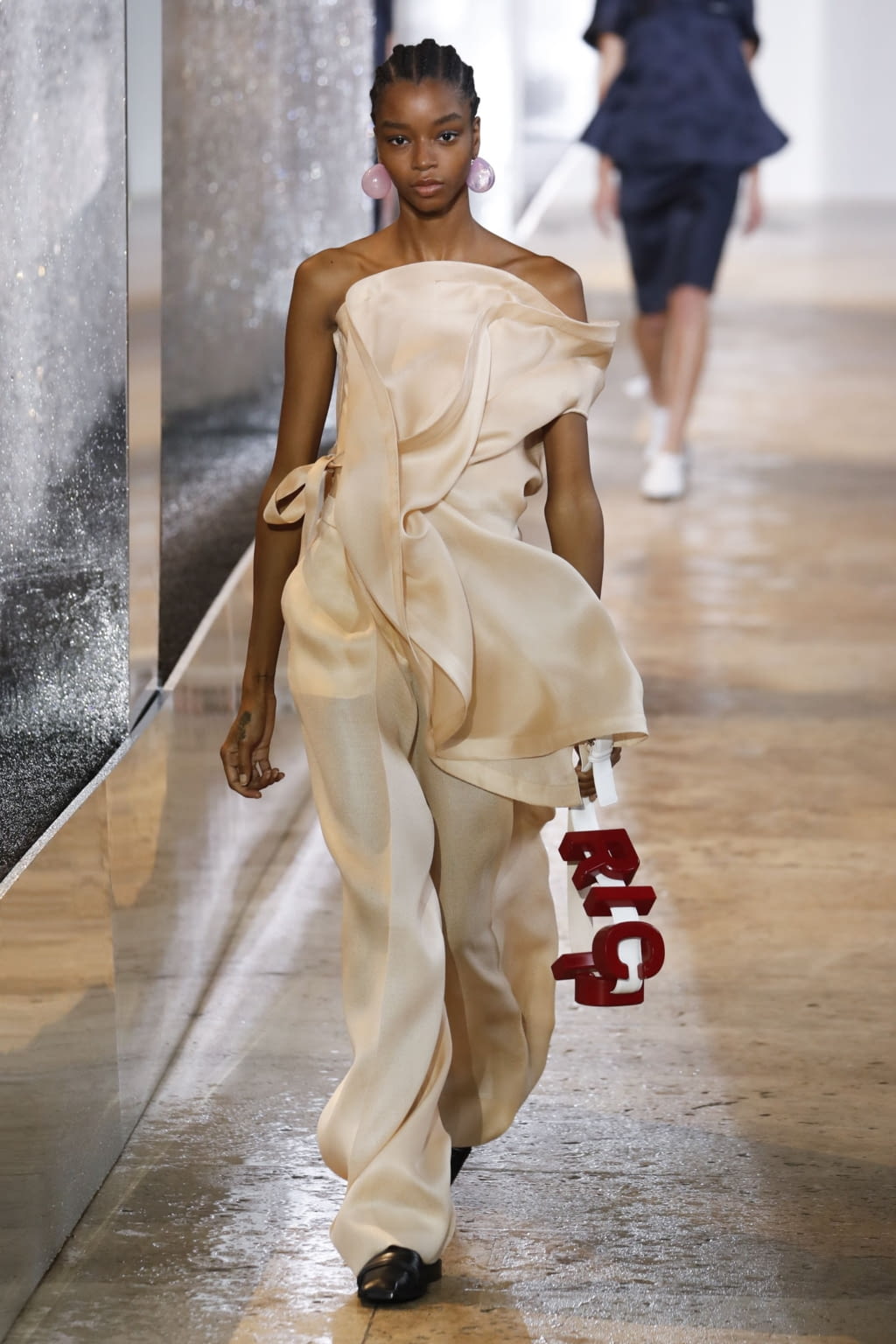 Fashion Week Paris Spring/Summer 2020 look 45 from the Nina Ricci collection womenswear
