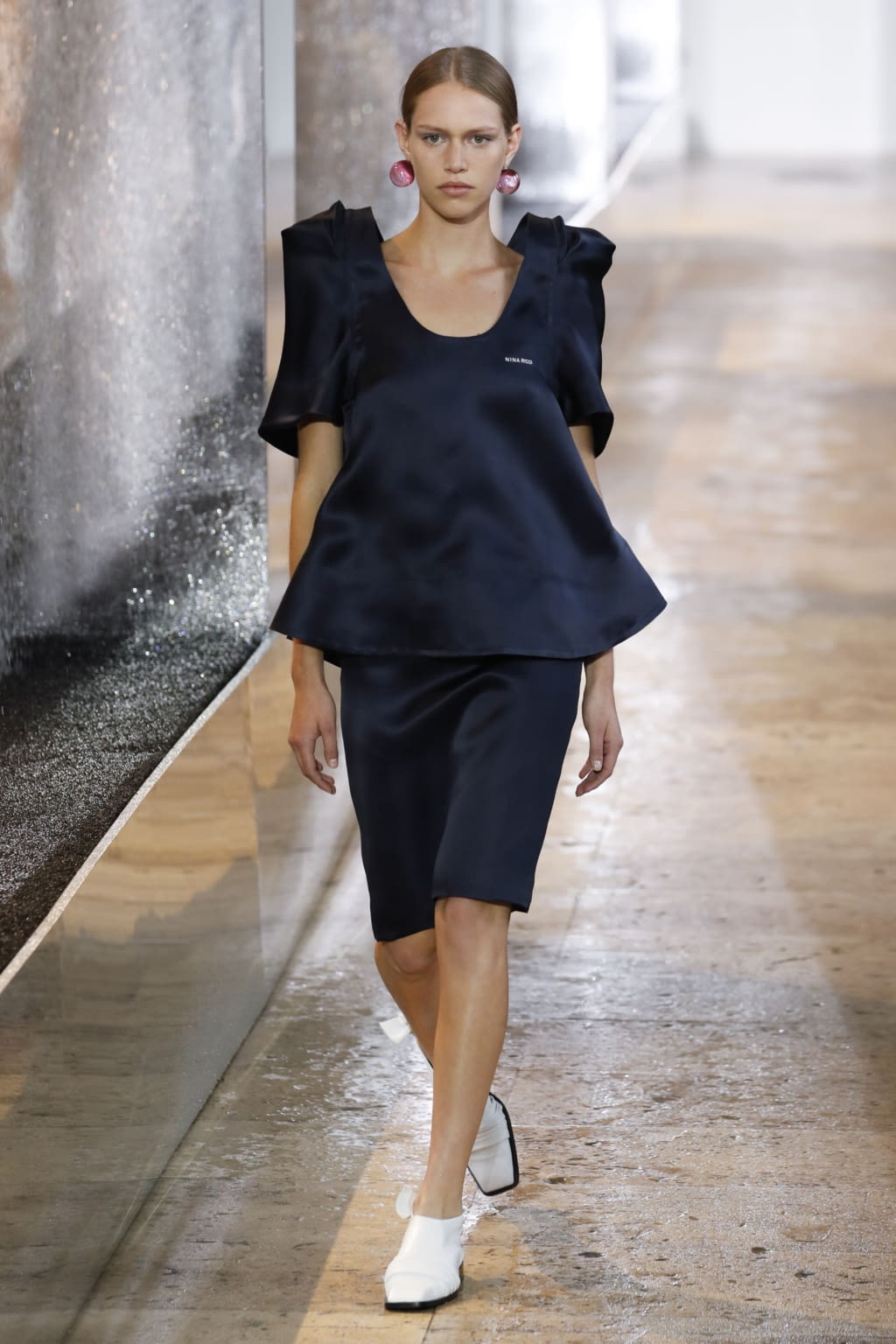 Fashion Week Paris Spring/Summer 2020 look 46 from the Nina Ricci collection womenswear