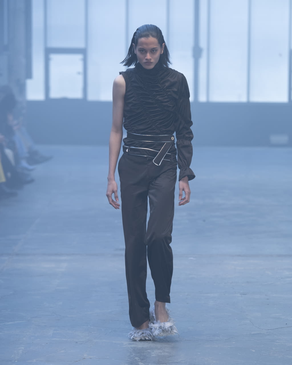 Fashion Week Paris Fall/Winter 2022 look 10 de la collection NINAMOUNAH womenswear