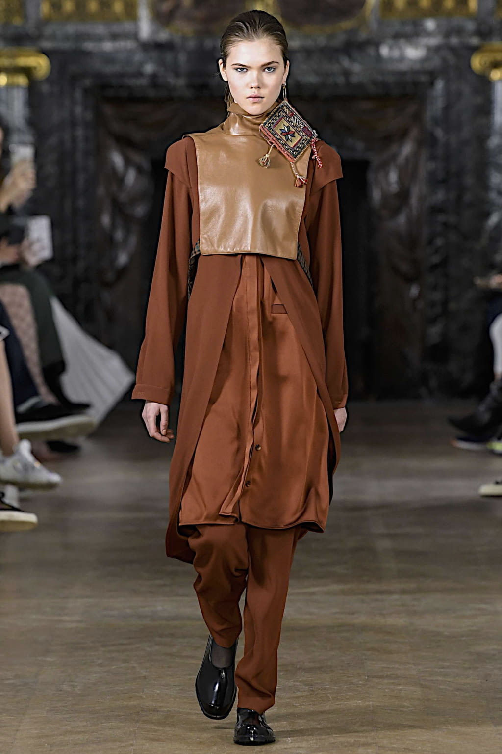 Fashion Week Paris Fall/Winter 2019 look 22 from the Nobi Talai collection 女装